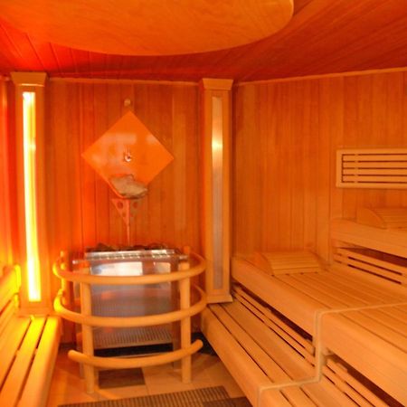Sporthotel Neuruppin - Apartmenthaus Mit Ferienwohnungen Ngoại thất bức ảnh