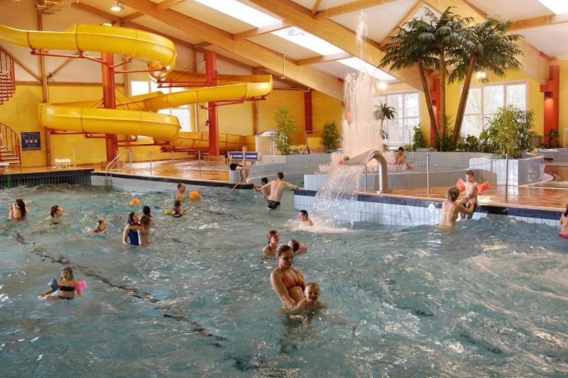 Sporthotel Neuruppin - Apartmenthaus Mit Ferienwohnungen Ngoại thất bức ảnh
