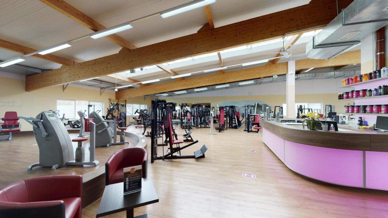 Sporthotel Neuruppin - Apartmenthaus Mit Ferienwohnungen Ngoại thất bức ảnh