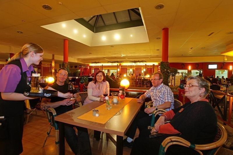 Sporthotel Neuruppin - Apartmenthaus Mit Ferienwohnungen Ngoại thất bức ảnh