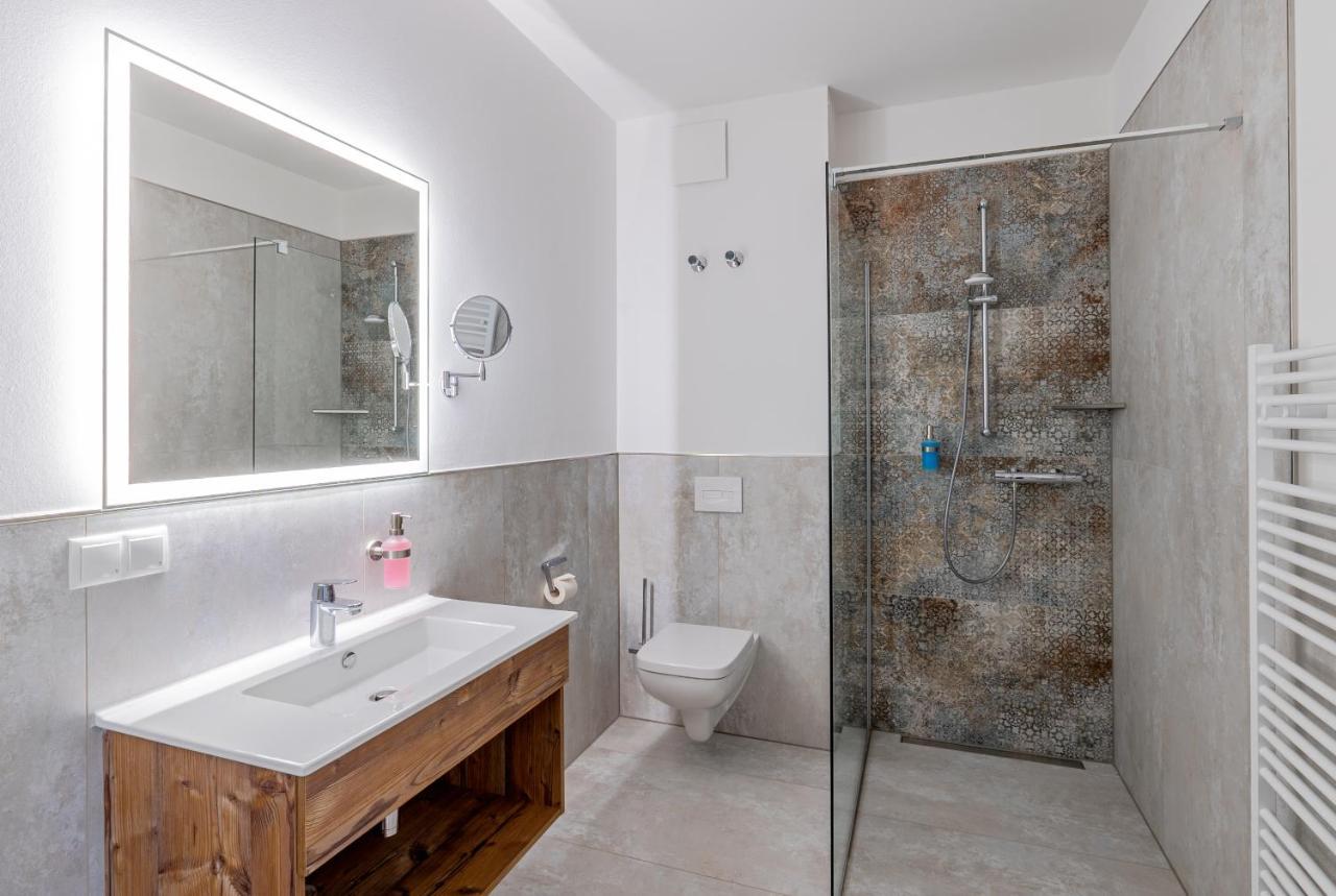Sporthotel Neuruppin - Apartmenthaus Mit Ferienwohnungen Ngoại thất bức ảnh